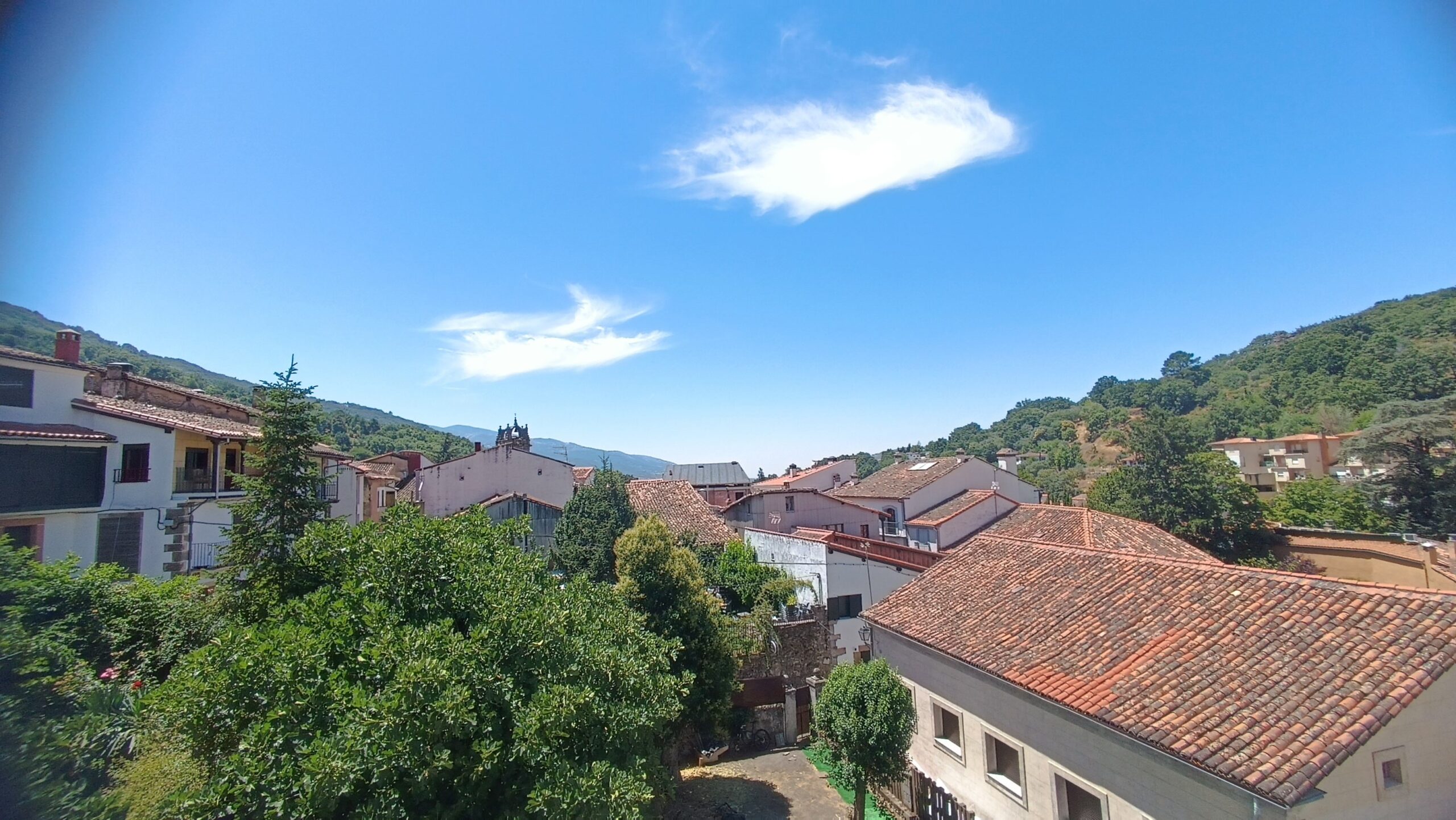 Vistas desde la residencia hacia el valle de Baños de Montemayor